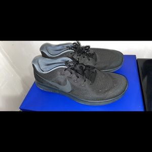 Worn twice all black Nike free runs